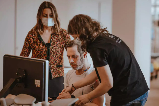 Slider image (2) Nextherapy AG